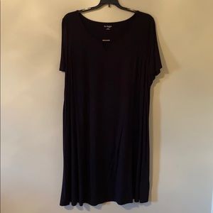 Plus size women’s lightweight soft dress